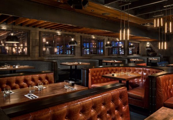 Custom Lighting, Earls Tin Palace Edmonton, lighting designer, lighting design, Canadian lighting manufacturer, Canadian Lighting Designer